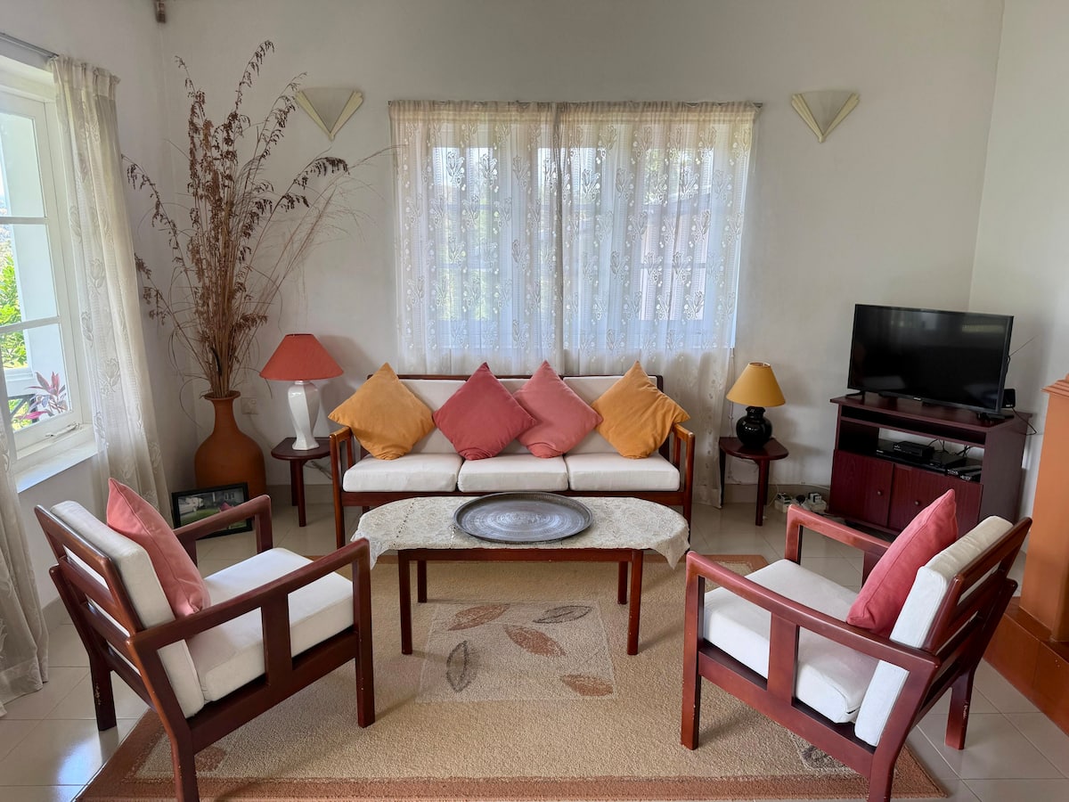 Seating in the living room at Villa Krista, Ella